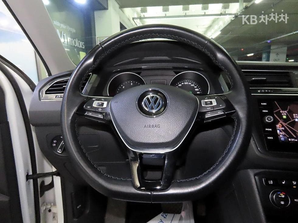 Volkswagen The New (фейслифт) Tiguan2.0 Турбо Дизел Инжекция Стандартен - 8