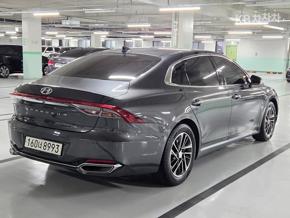 Хюндай The New (фейслифт) Grandeur (Azera)LPi 3.0 Рент-а-кар Premium - 6