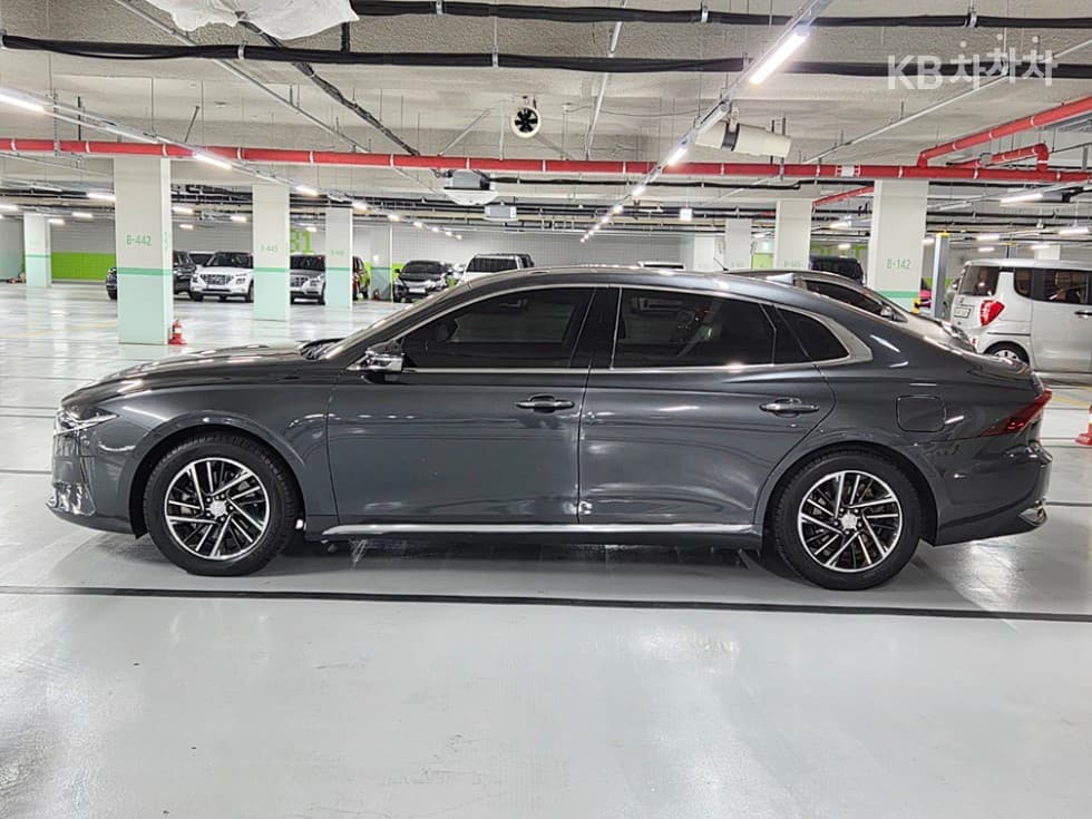 Хюндай The New (фейслифт) Grandeur (Azera)LPi 3.0 Рент-а-кар Premium - 11