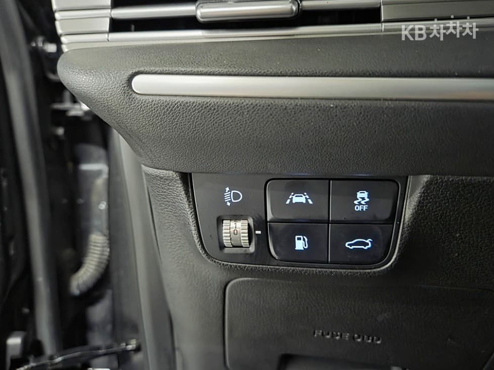 Хюндай The New (фейслифт) Grandeur (Azera)LPi 3.0 Рент-а-кар Premium - 23
