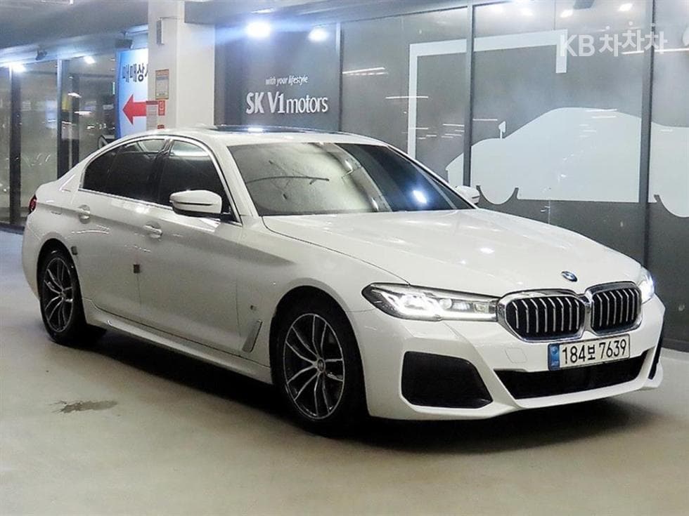 BMW 올Нов5 Серия (G30) 523d M Sport - Image 1