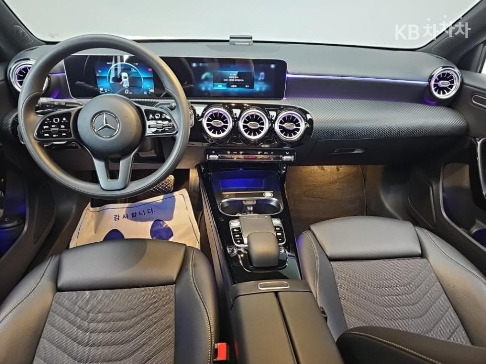 Mercedes-Benz A클래스(W177)A220 Hatchback Стандартен - 7