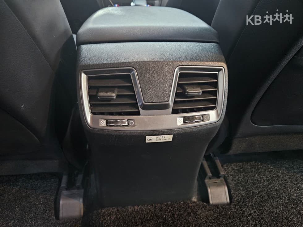 КейДжи Мобилити The New (фейслифт) Rexton 스포츠2.2 4x4 Noblesse - 21
