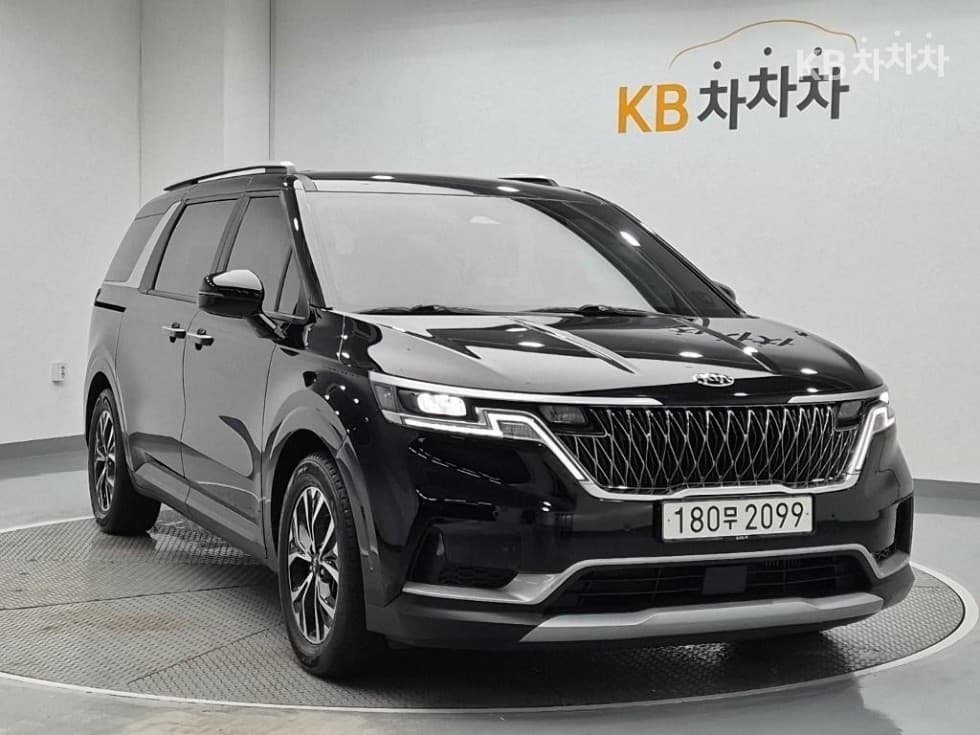 Kia Carnival 4th generationD2.2 9-seater Prestige - 4