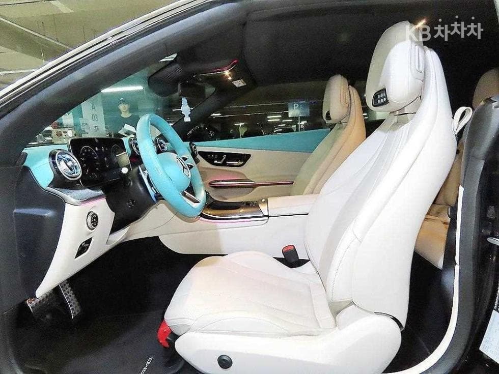 Mercedes-Benz CLE클래스 (C236)CLE 200 Cabriolet Стандартен - 9