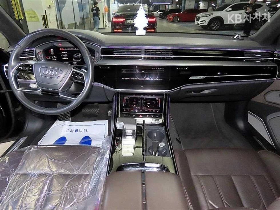 Ауди A8 (D5)50 Турбо Дизел Инжекция Quattro LWB - 10