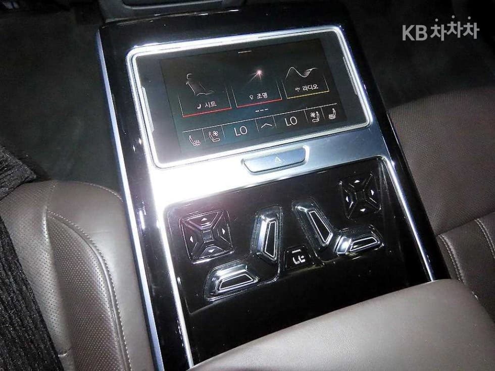 Ауди A8 (D5)50 Турбо Дизел Инжекция Quattro LWB - 14