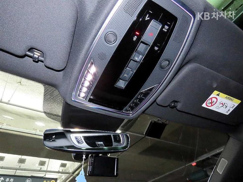 Ауди A8 (D5)50 Турбо Дизел Инжекция Quattro LWB - 15