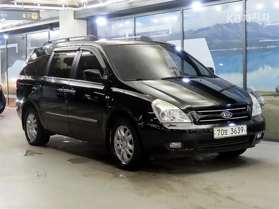 Киа 그랜드Канивал LPI GLX Стандартен - Image 1