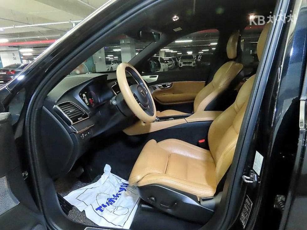 Volvo All New XC90T8 Inscription - 6