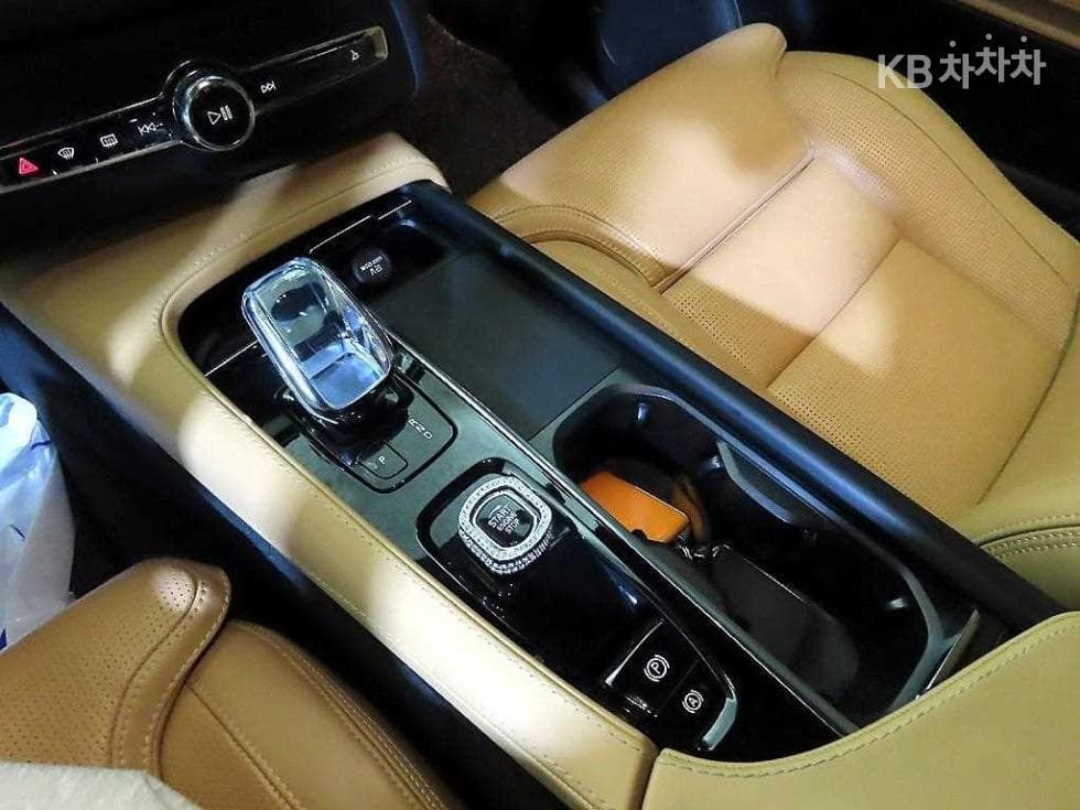 Volvo All New XC90T8 Inscription - 12