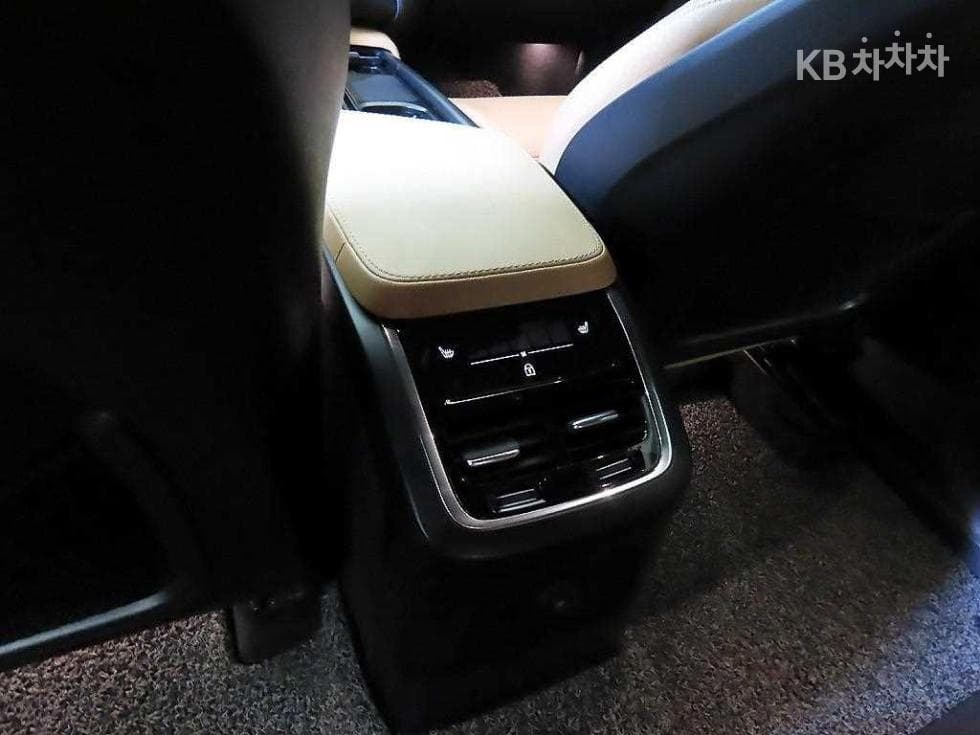 Volvo All New XC90T8 Inscription - 15