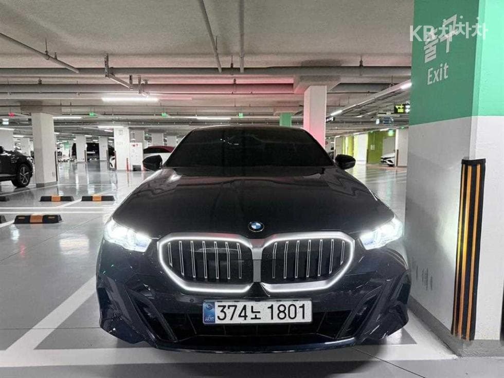BMW Нов5 Серия(G60) 520i M Sport - Image 1