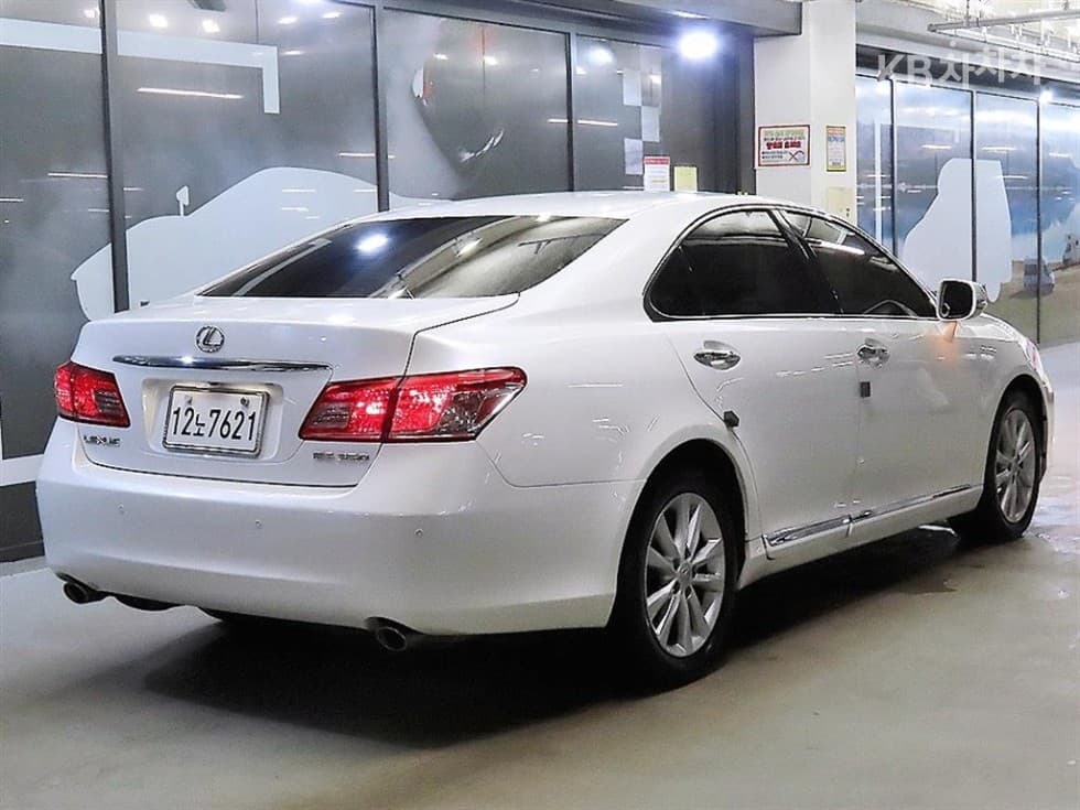 Lexus ES350 Premium - 4