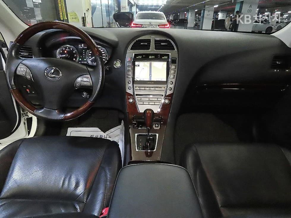 Lexus ES350 Premium - 10