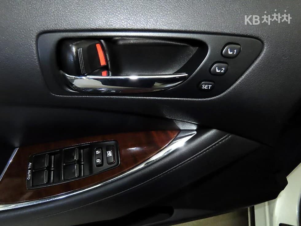 Lexus ES350 Premium - 13