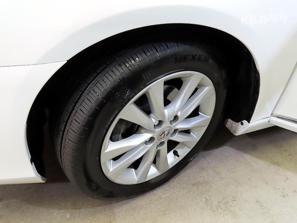 Lexus ES350 Premium - 20