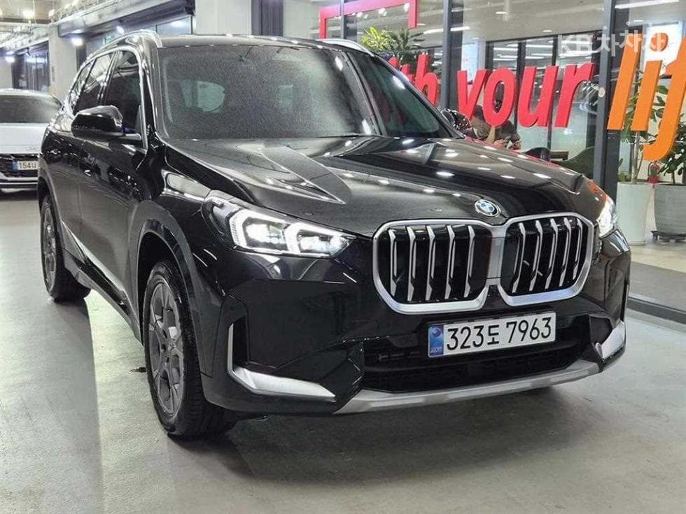 BMW X1(U11) sDrive20i xLine - Image 1