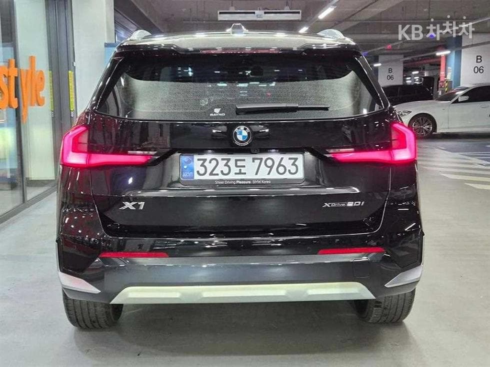 BMW X1(U11)sDrive20i xLine - 5
