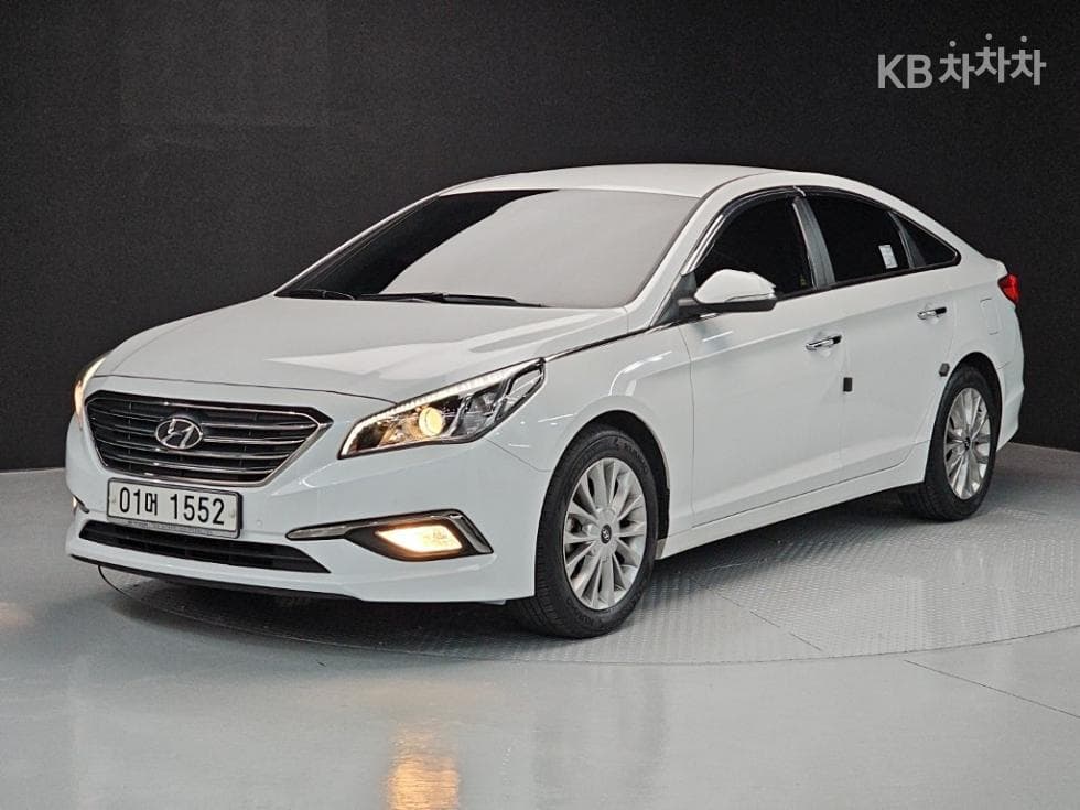 Хюндай Соната LF 2.0 케어Plus - Image 1
