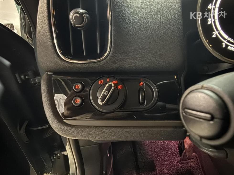 Мини Countryman (F60)1.5 Cooper Classic Стандартен - 13