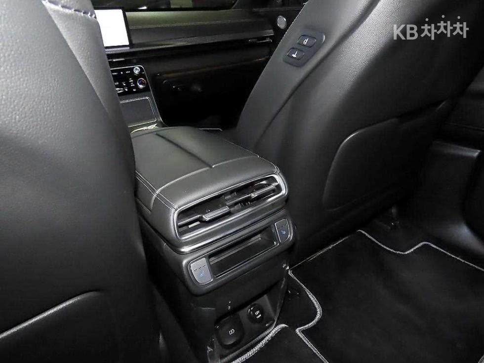 Дженезис GV80 COUPE2.5L бензин Турбо AWD Стандартен - 14
