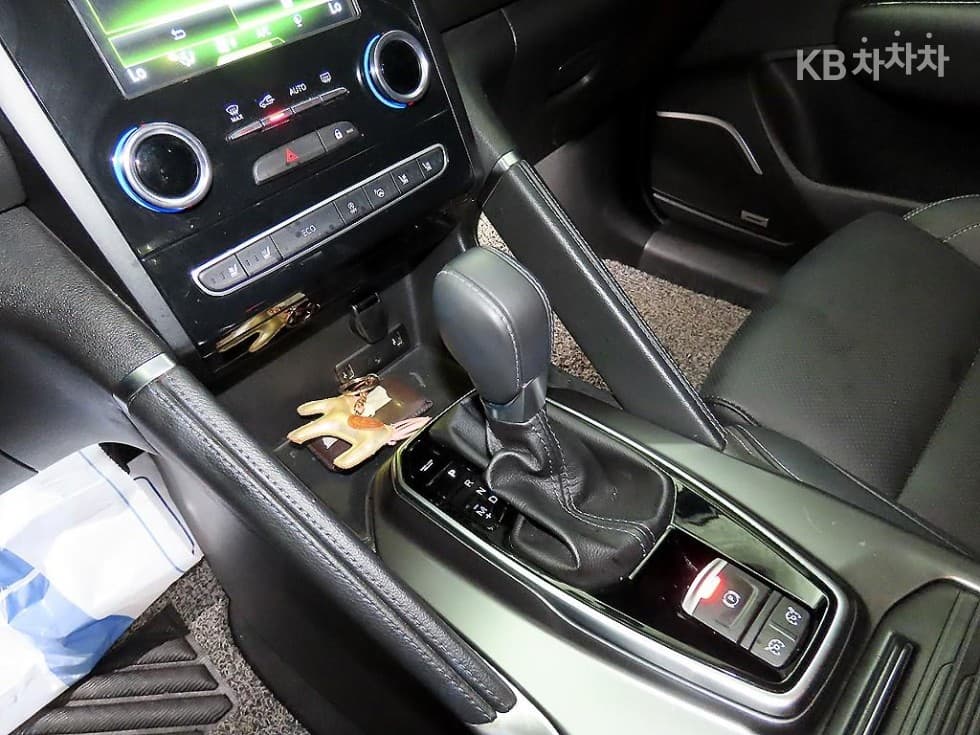 Рено Корея The New (фейслифт) QM61.7 dCi 2WD RE - 12