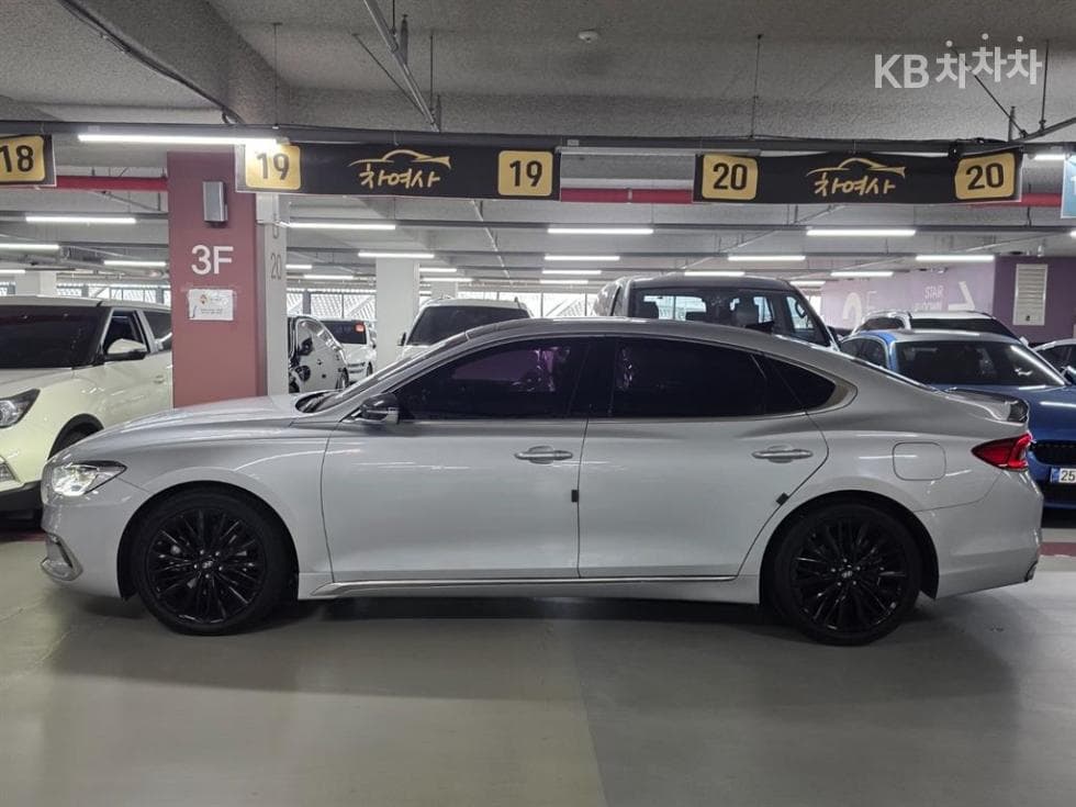 Хюндай Grandeur (Azera)IGДизел 2.2 Premium Специал (специален признак/издание) - 3