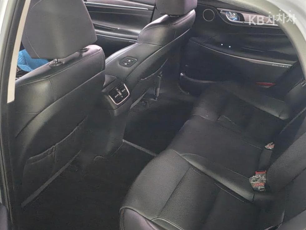 Хюндай Grandeur (Azera)IGДизел 2.2 Premium Специал (специален признак/издание) - 8