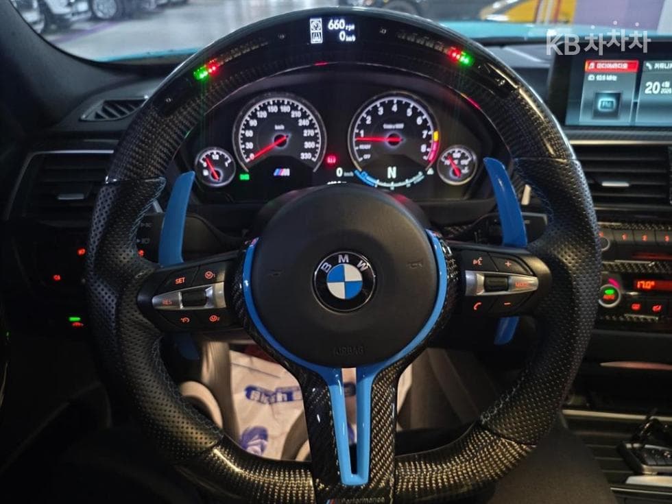 BMW M시리즈M3 Седан Competition F80 - 10