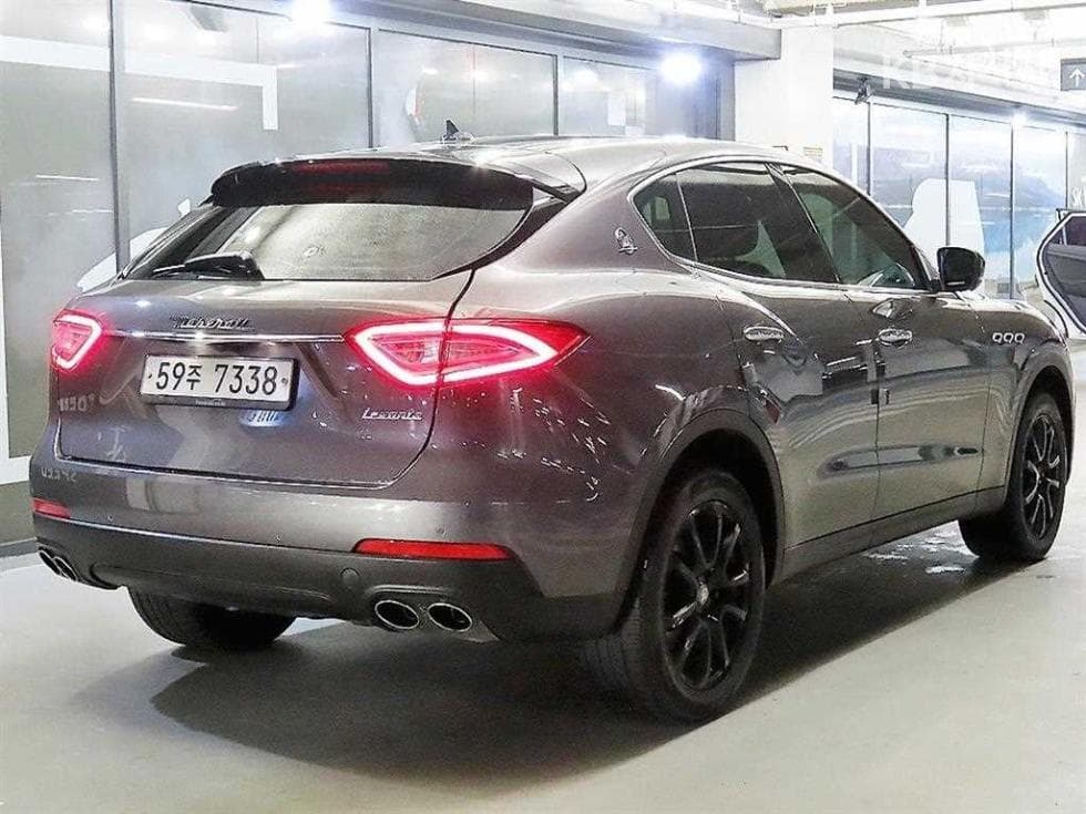 마세라티 르반떼3.0 Дизел AWD Premium - 4