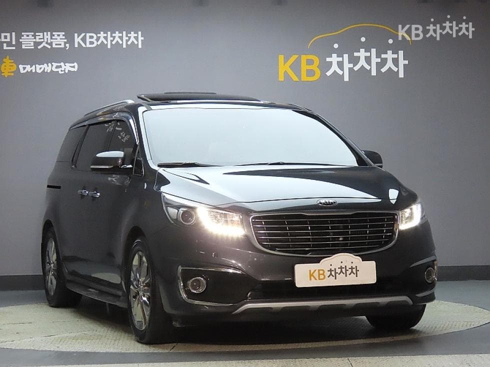 Киа All New Канивал9-местен 2.2 Дизел Noblesse - 3