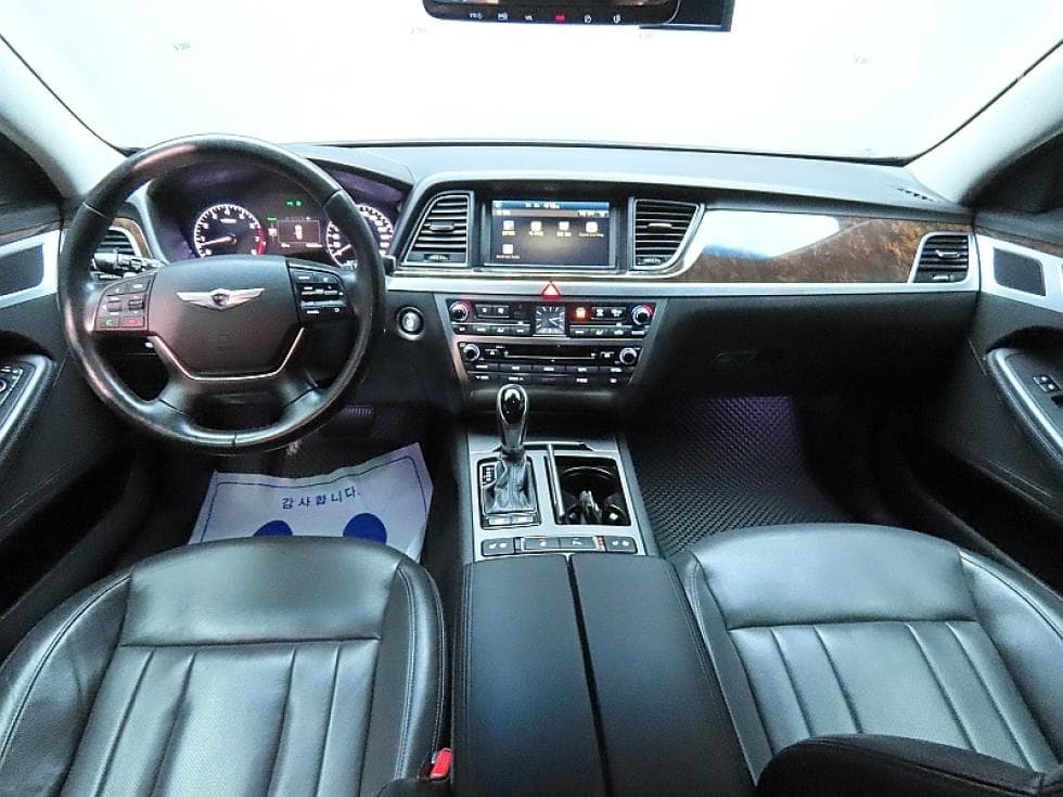 Хюндай ДженезисDHG330 Modern AWD Стандартен - 6