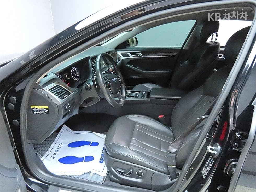 Хюндай ДженезисDHG330 Modern AWD Стандартен - 10