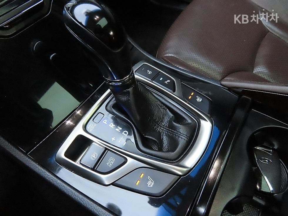 Хюндай Grandeur (Azera)HGHG240 Лукс - 9