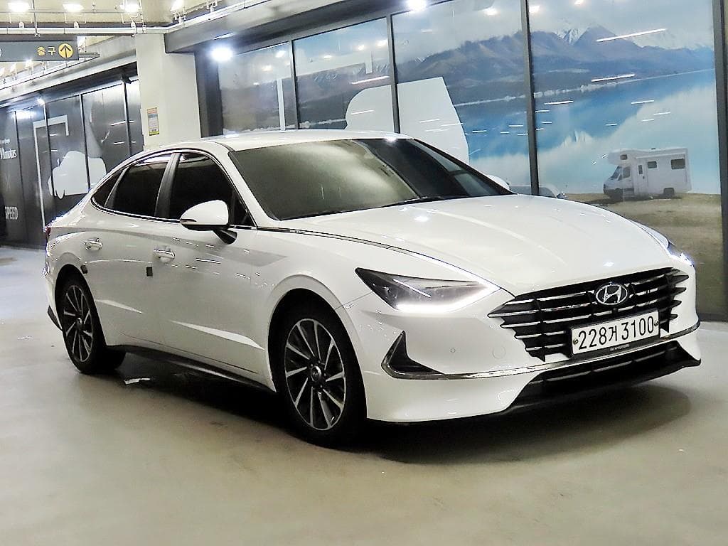 Хюндай Соната (DN8) 2.0 LPG За хора с увреждания Premium - Image 1