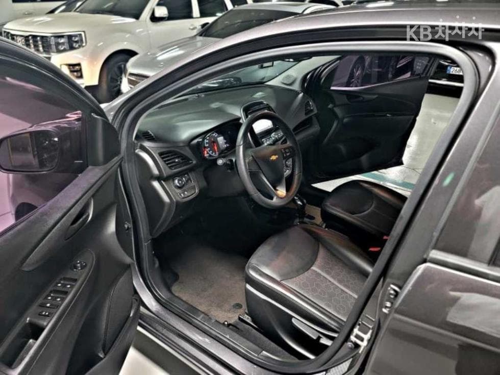 GM Korea The Next SparkLT PLUS C-TECH - 14