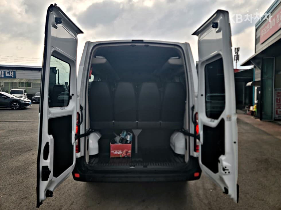Renault Korea New 마스터 버스15-seater Standard - 4