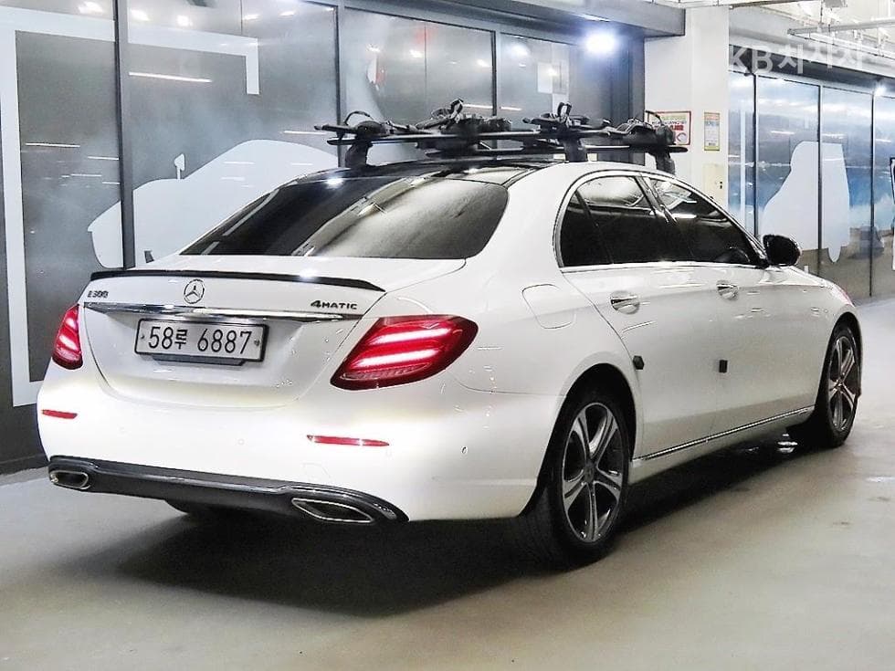 Mercedes-Benz E-Клас (W213)E300 Avantgarde - 4