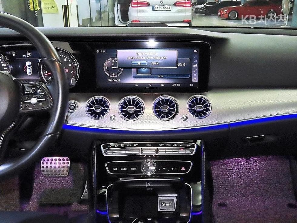 Mercedes-Benz E-Клас (W213)E300 Avantgarde - 11