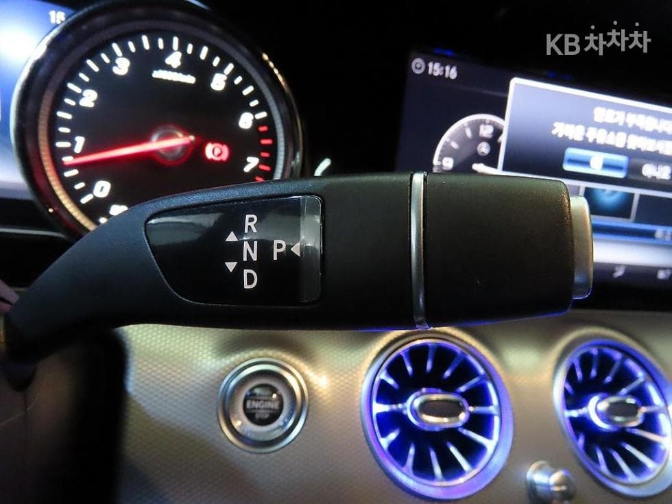 Mercedes-Benz E-Клас (W213)E300 Avantgarde - 12