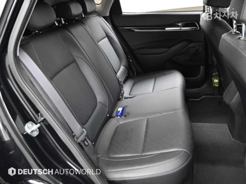 Kia Seltos1.6 Gasoline Turbo 2WD Trendy - 12