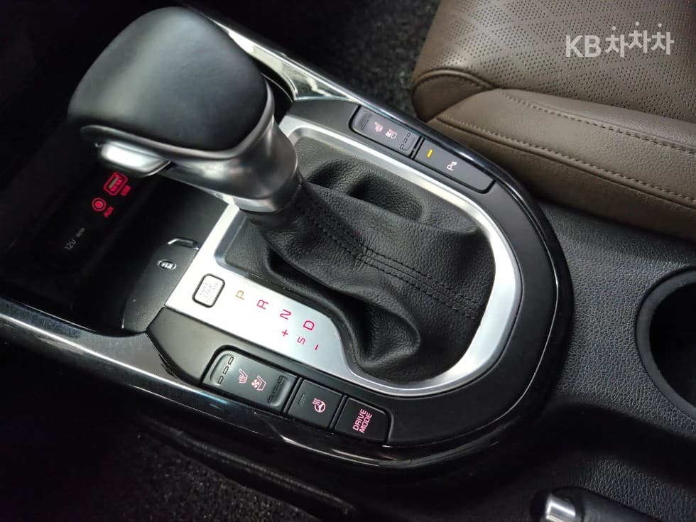 Kia All New K31.6 Gasoline Noblesse - 7