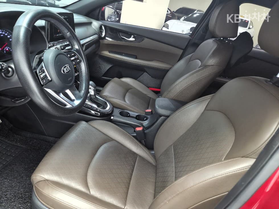 Kia All New K31.6 Gasoline Noblesse - 11