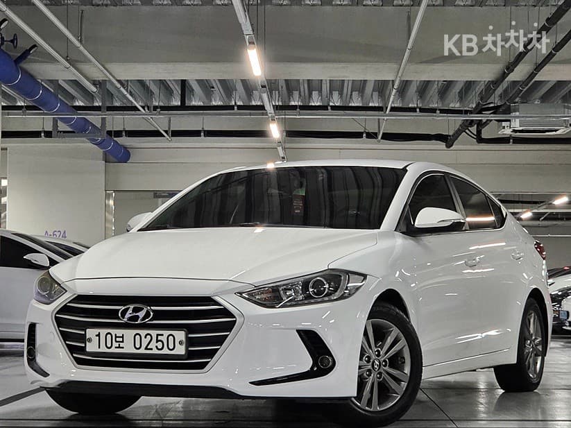 Hyundai Avante (Elantra)AD 1.6 GDi Smart - Image 1