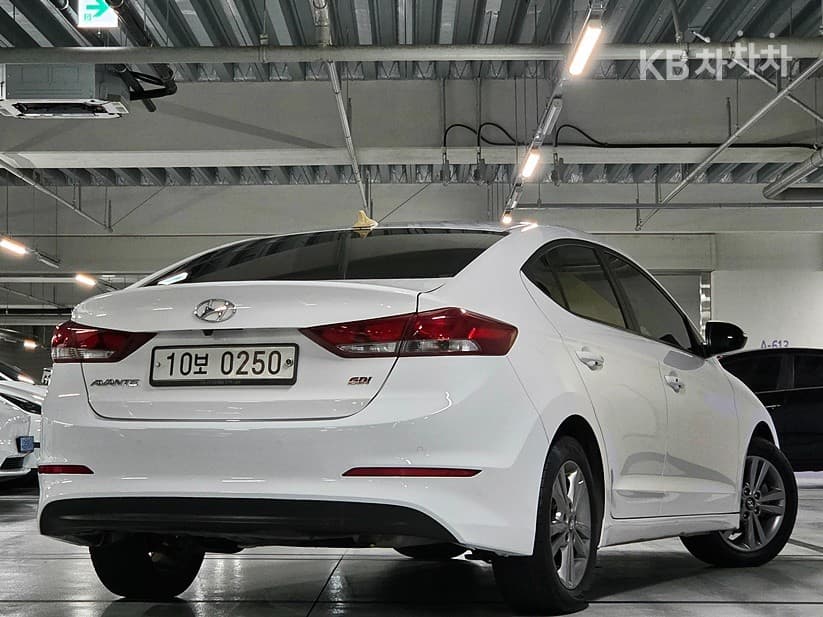 Hyundai Avante (Elantra)AD1.6 GDi Smart - 2