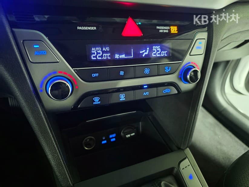 Hyundai Avante (Elantra)AD1.6 GDi Smart - 10