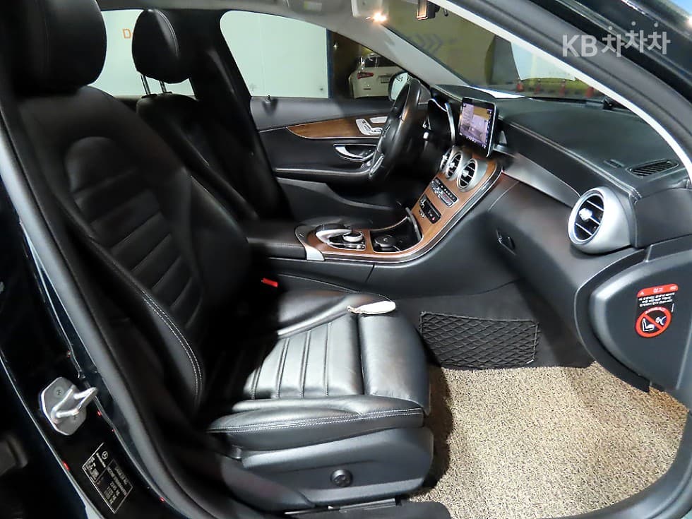 Mercedes-Benz The New (facelift) C-ClassC220 d 4Matic Exclusive W205 - 8