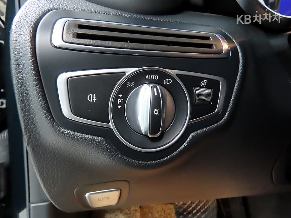 Mercedes-Benz The New (facelift) C-ClassC220 d 4Matic Exclusive W205 - 16
