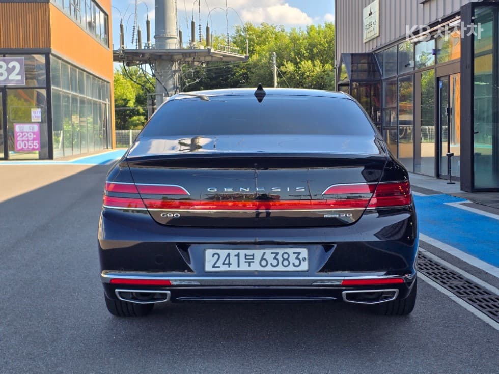 Genesis G903.8 GDi AWD Luxury - 4